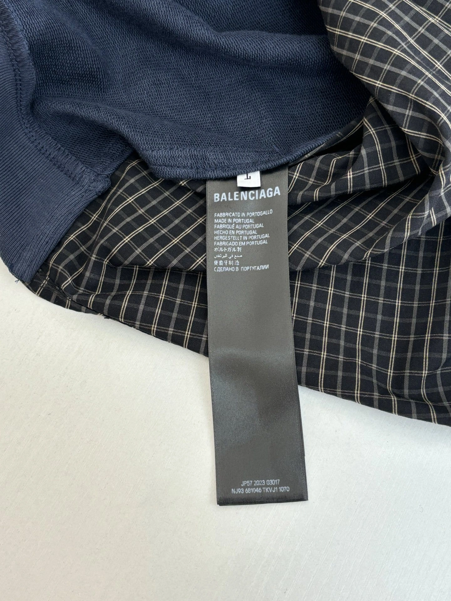 wg.luxury- 218593i16 item:E-F431I2706
